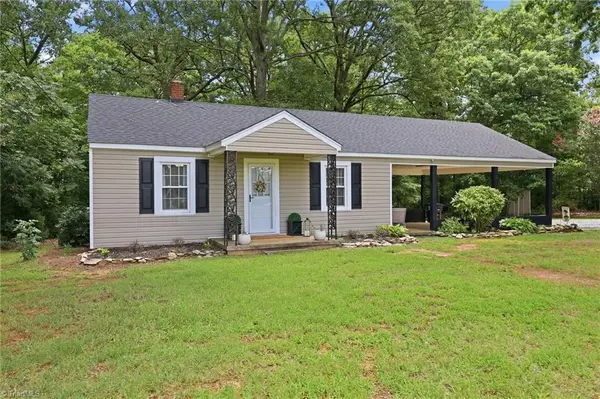 4298 Edgar Road, Sophia, NC 27350