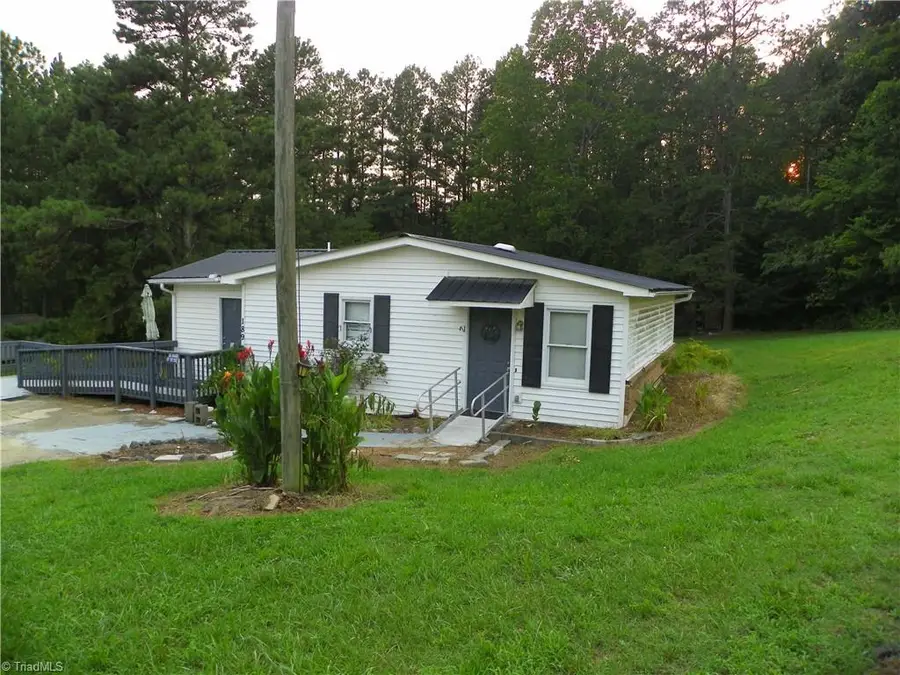 189 High Bluff Drive, Lexington, NC 27295-9662 - #2