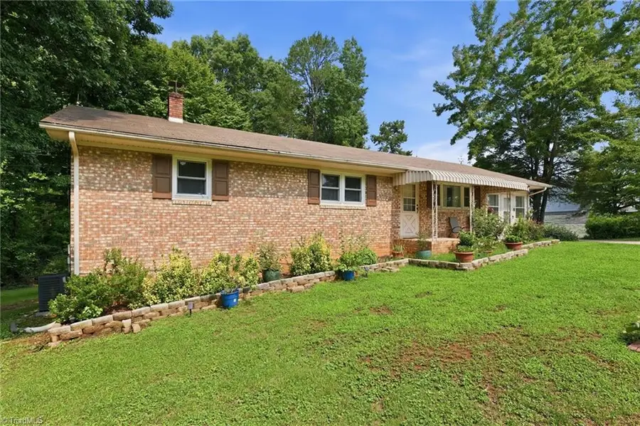 5703 Summit Avenue, Browns Summit, NC 27214 - #2