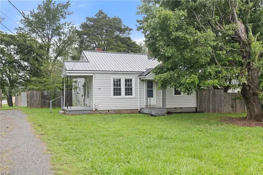 683 Old Hollow Road, Winston Salem, NC 27105 - #2