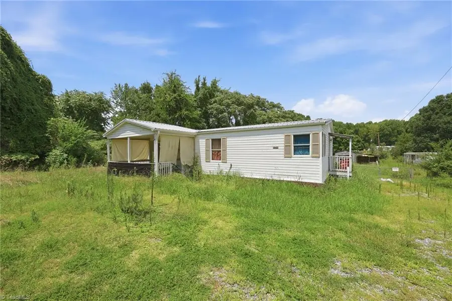 7166 Wright Road, Thomasville, NC 27360 - #2