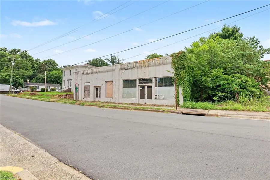 115 N Flanner Street, Burlington, NC 27215 - #2