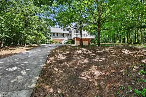 816 Crystal Bay Drive, Denton, NC 27239