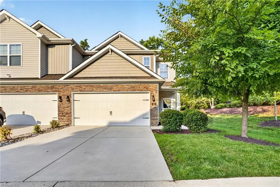 822 Riley Lane, Greensboro, NC 27455 - #2