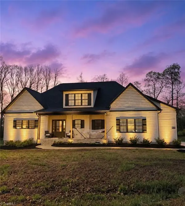 7714 Dovefield Drive, Stokesdale, NC 27357
