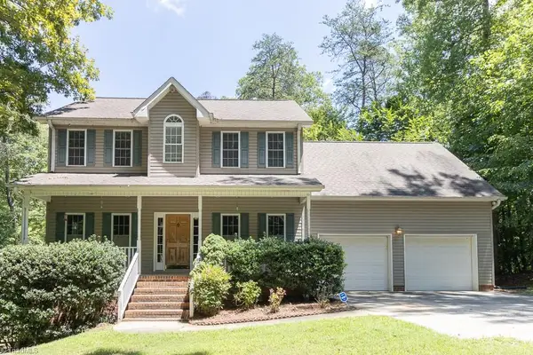 7560 Strawberry Road, Summerfield, NC 27358