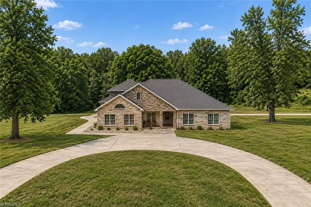 9190 Laurel Glenn Drive, Rural Hall, NC 27045 - #1