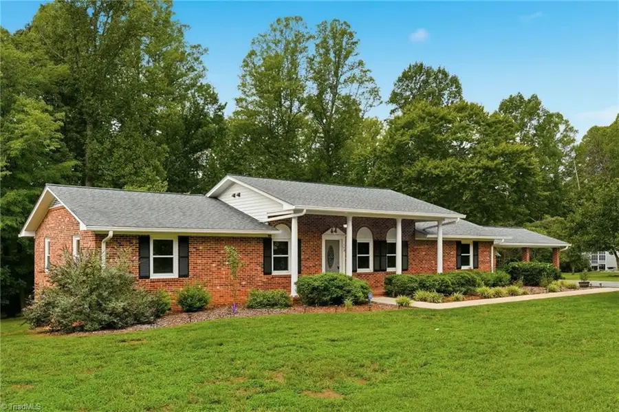 140 Clifton Drive, Reidsville, NC 27320 - #3