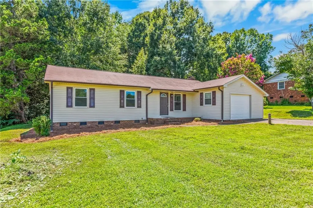 3913 Enterprise Road, Lexington, NC 27295 - #1