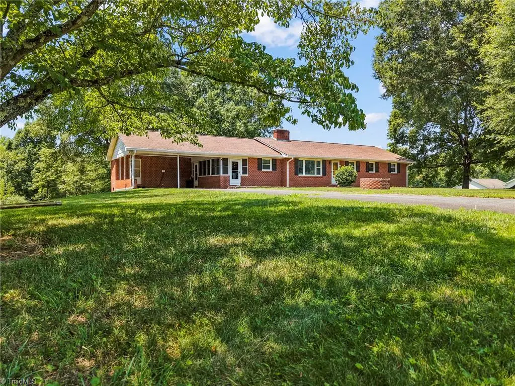 342 Culler Road, Pinnacle, NC 27043 - #1