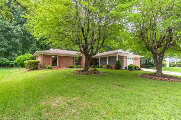 5325 Summerwood Drive, Greensboro, NC 27455