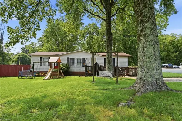 374 Grimes Boulevard, Lexington, NC 27292