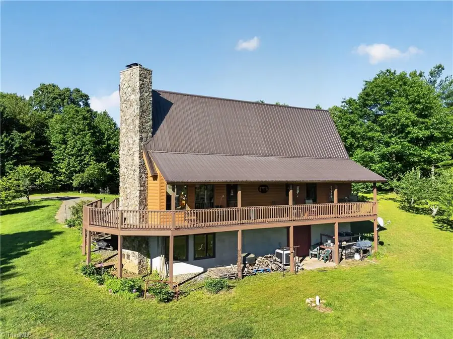 354 Two Rivers Drive, Independence, VA 24348 - #3
