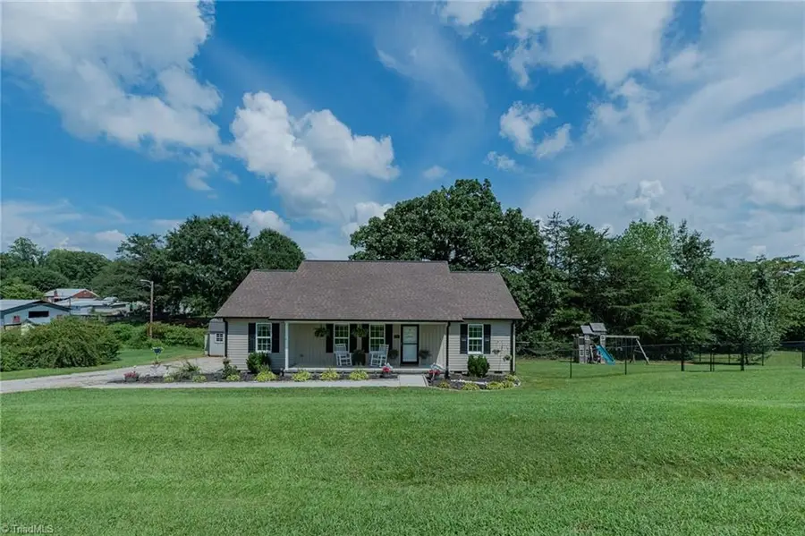 185 Broadway Road, Lexington, NC 27295 - #3