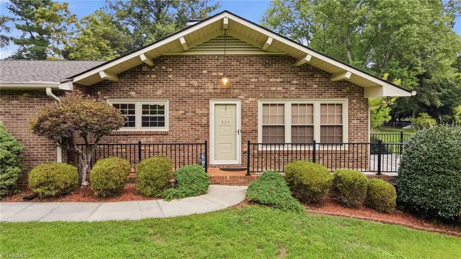 325 Spring Street, Yadkinville, NC 27055 - #2