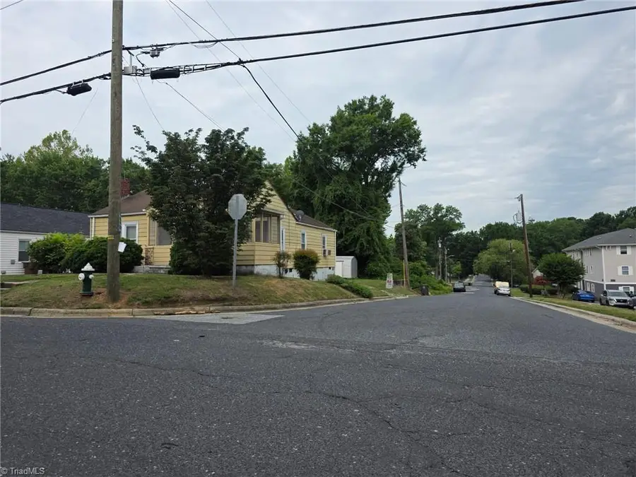 600 Warren Street, Greensboro, NC 27403 - #2