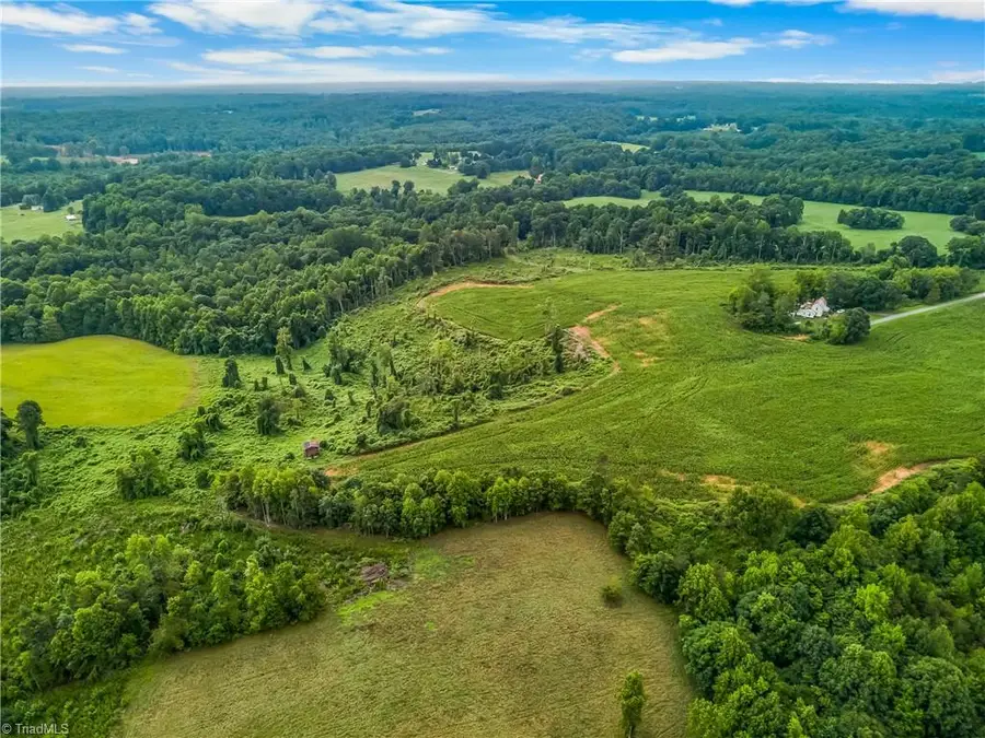 2537 Mary Lane, Hamptonville, NC 27020 - #2
