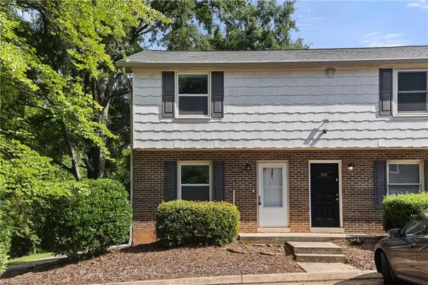 101 Royal Forest Court, Winston-Salem, NC 27104