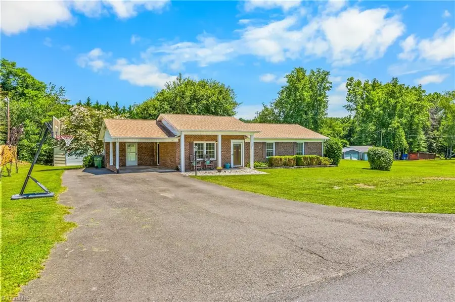 307 E Devon Drive, Mount Airy, NC 27030 - #2
