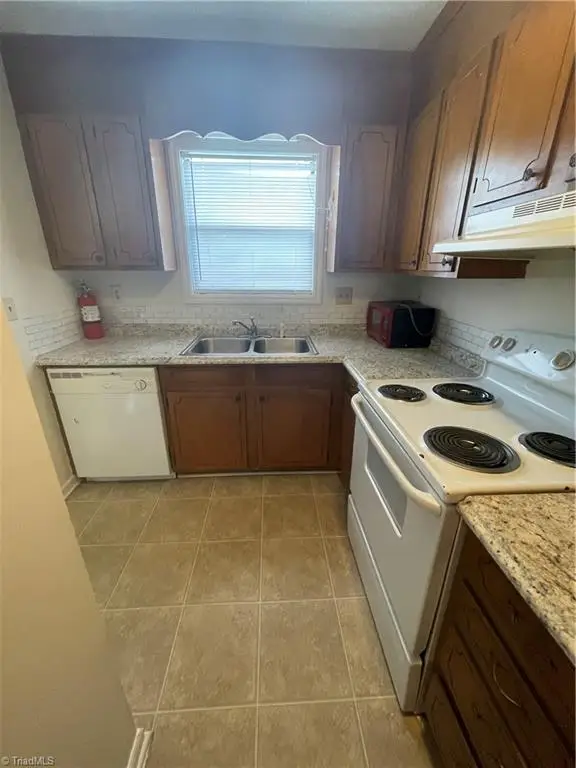 2000 Swaim Ridge Circle #D, Winston Salem, NC 27127 - #2