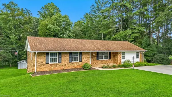 289 Welcome Home Ch Road, North Wilkesboro, NC 28659