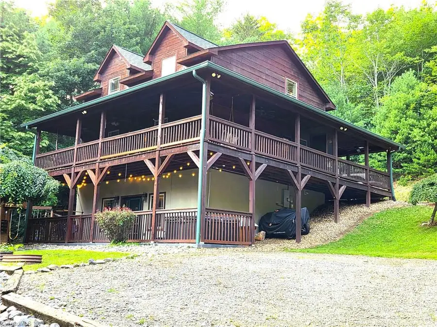 1647 Staghorn Road, Purlear, NC 28665 - #3