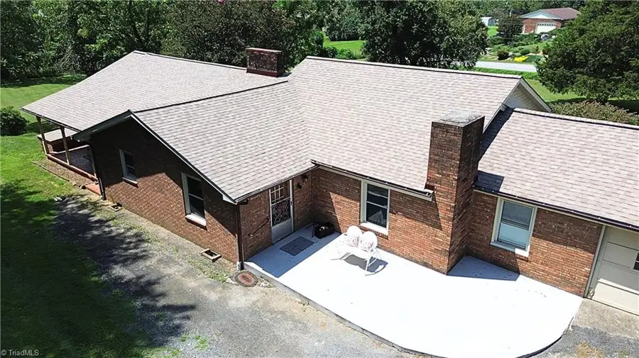 226 White Plains Road, Roaring River, NC 28669 - #2