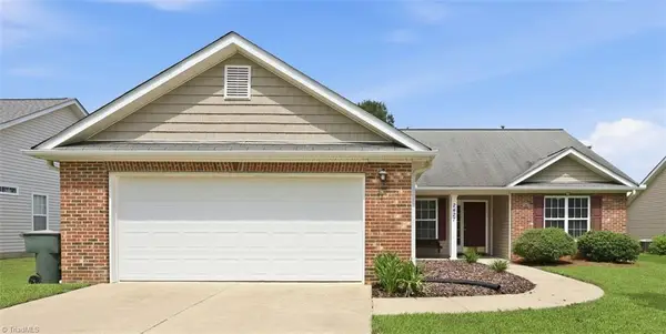 2427 Pepperstone Drive, Graham, NC 27253