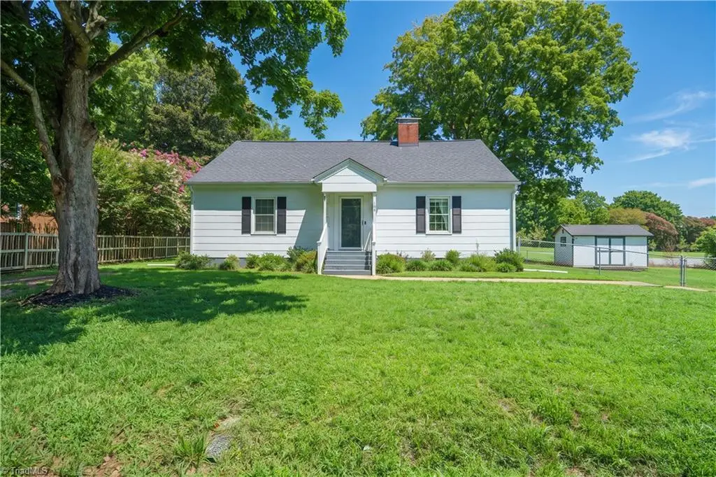 108 Jefferson Street, Yadkinville, NC 27055 - #1
