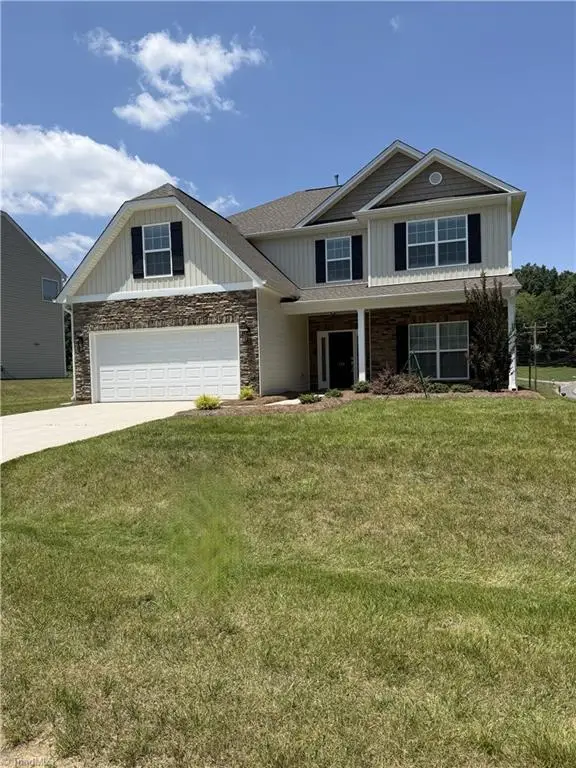 106 Kyndall Run Drive #42, Lexington, NC 27295