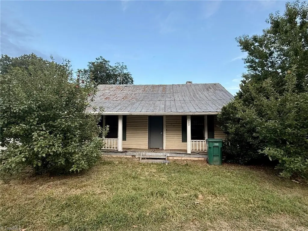 999 Robbins Circle, Lexington, NC 27292 - #1