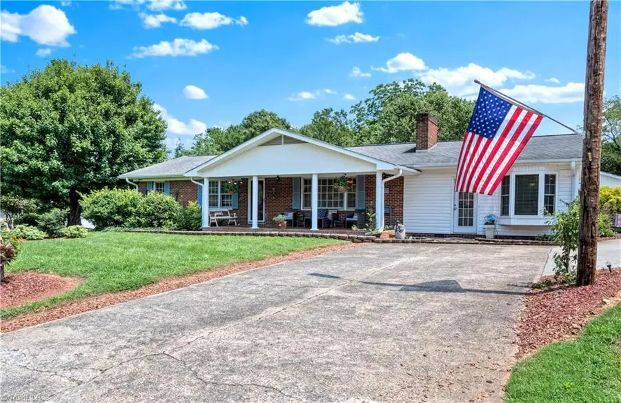 510 Gillespie Street, Dobson, NC 27017 - #2