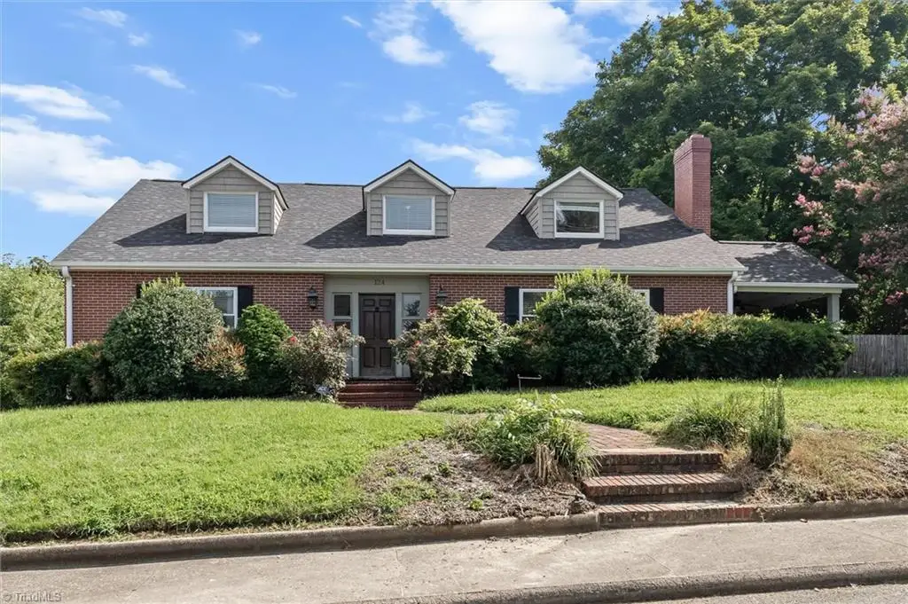 124 Orchard Street, Mount Airy, NC 27030 - #1