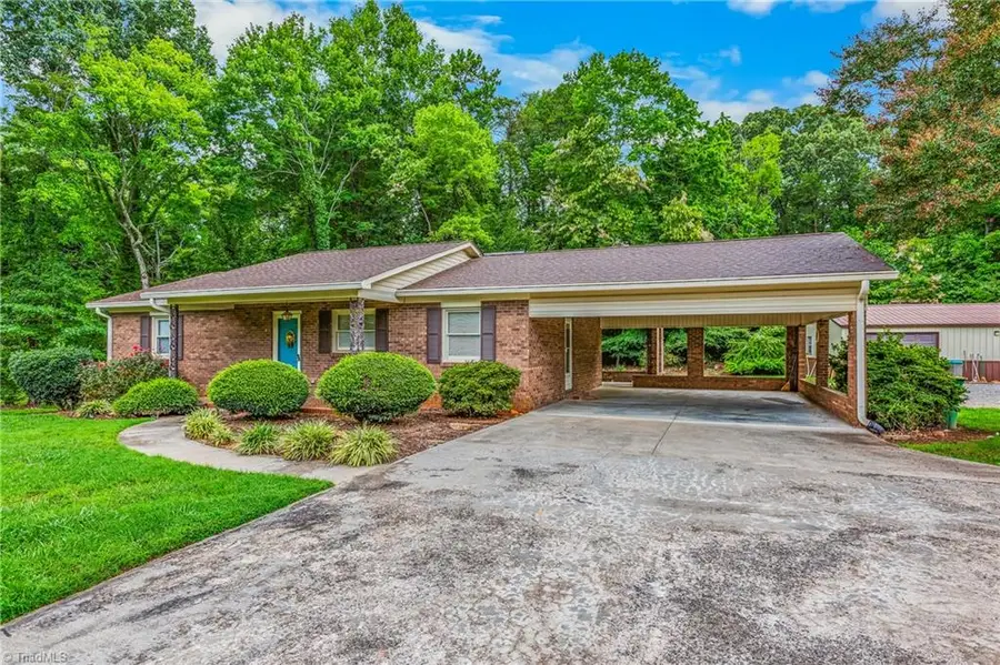 7545 Grapevine Road, Lewisville, NC 27023 - #2