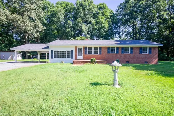 942 Clyde Underwood Road, Siler City, NC 27344