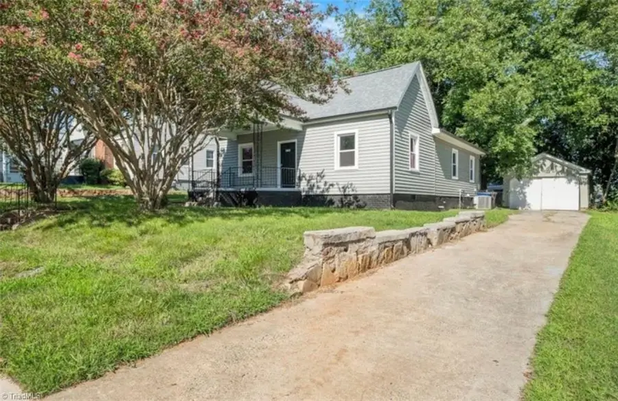 2335 Greenway Avenue Nw, Winston Salem, NC 27105 - #2