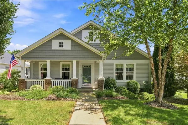 124 Parkview Lane, Advance, NC 27006