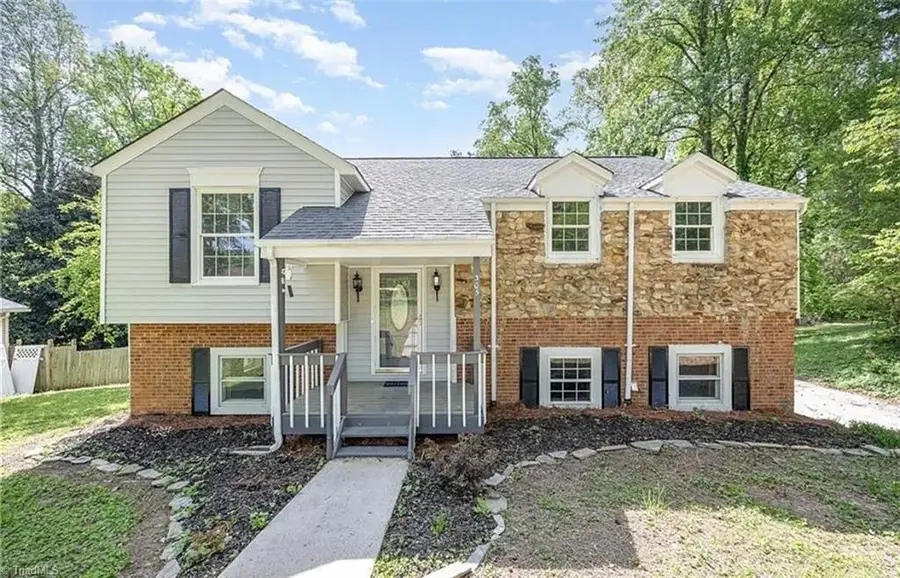 305 Rollingwood Road, Jamestown, NC 27282 - #2