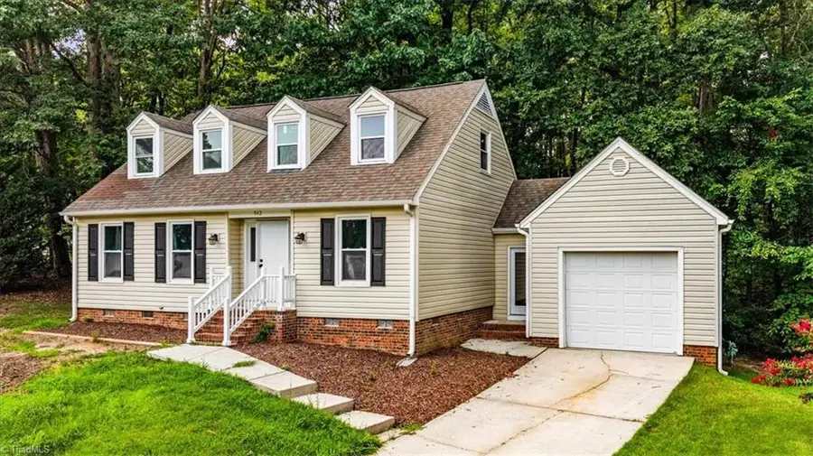942 Chatfield Drive, Jamestown, NC 27282 - #2