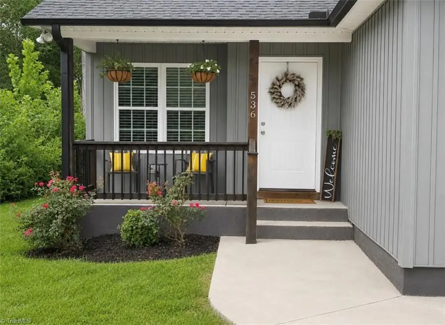 536 Evergreen Trail, Thomasville, NC 27360 - #2