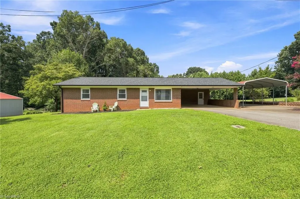 222 Easton Drive, North Wilkesboro, NC 28659 - #1
