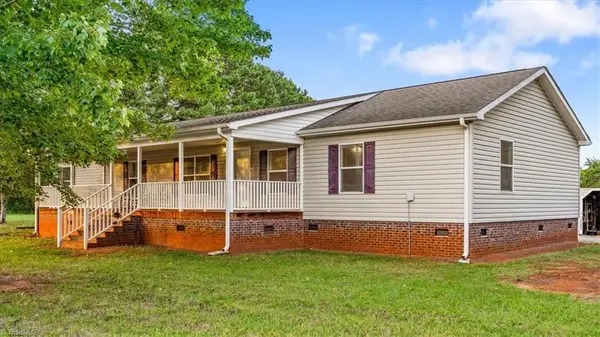 471 Guilrock Lane, Browns Summit, NC 27214