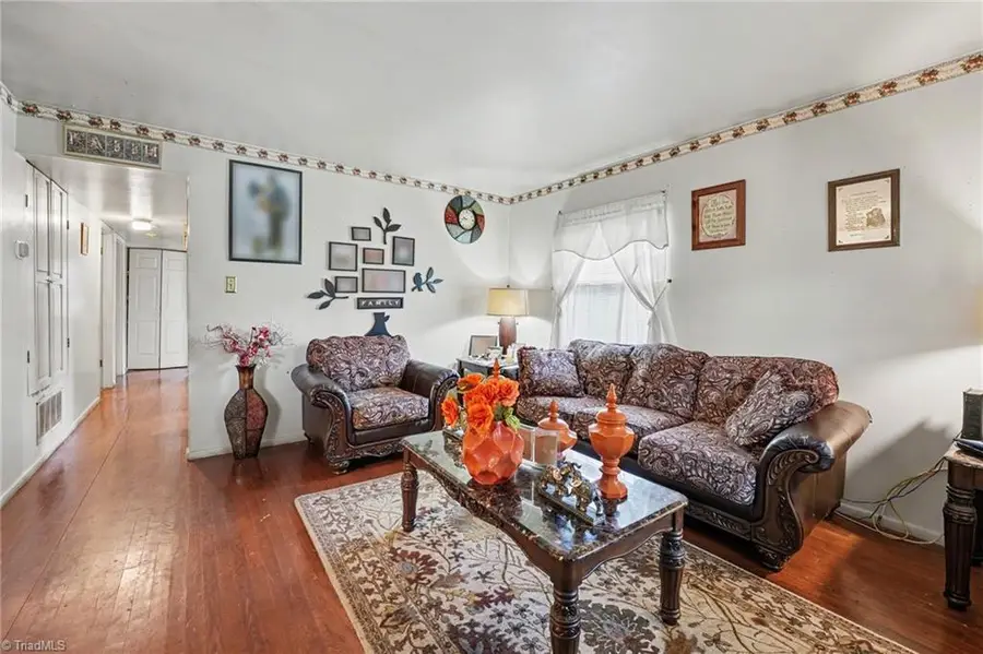 4304 Jasmin Court, Winston Salem, NC 27105 - #2