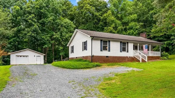 5648 Riverside Acres Court, Trinity, NC 27370