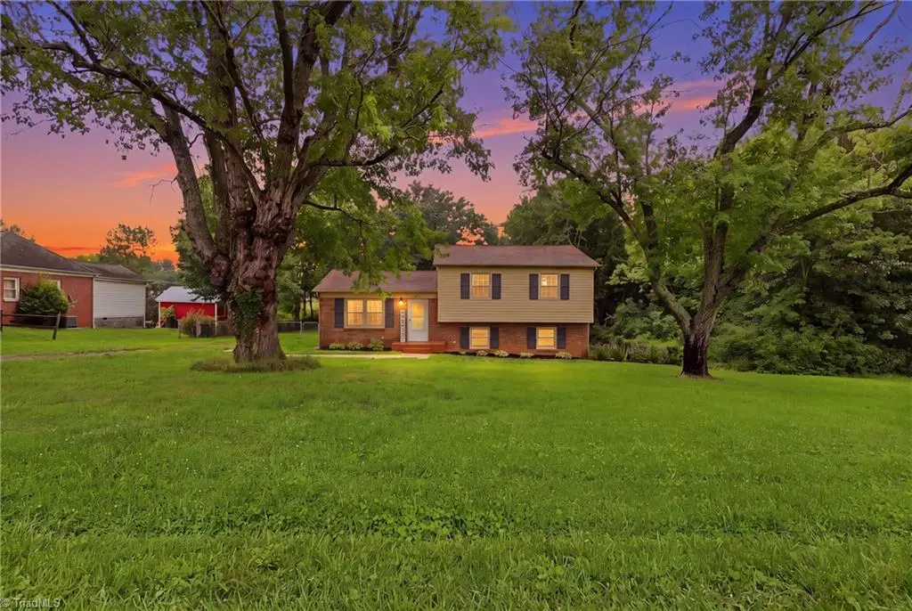 211 Yorktown Road, Kernersville, NC 27284 - #1