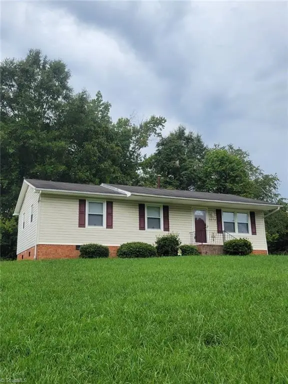 3878 Pembrooke Road, Winston Salem, NC 27106 - #1