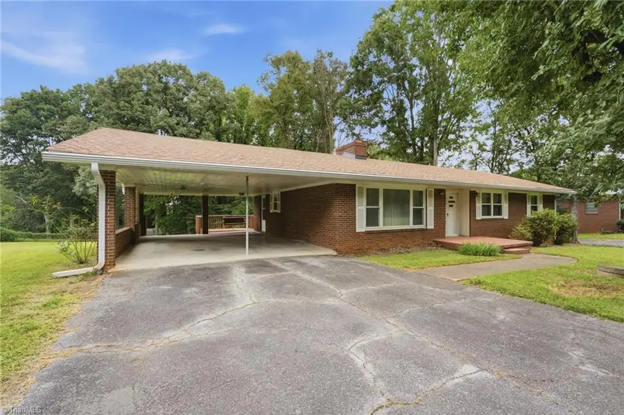 3719 Crosland Road, Winston Salem, NC 27106 - #2