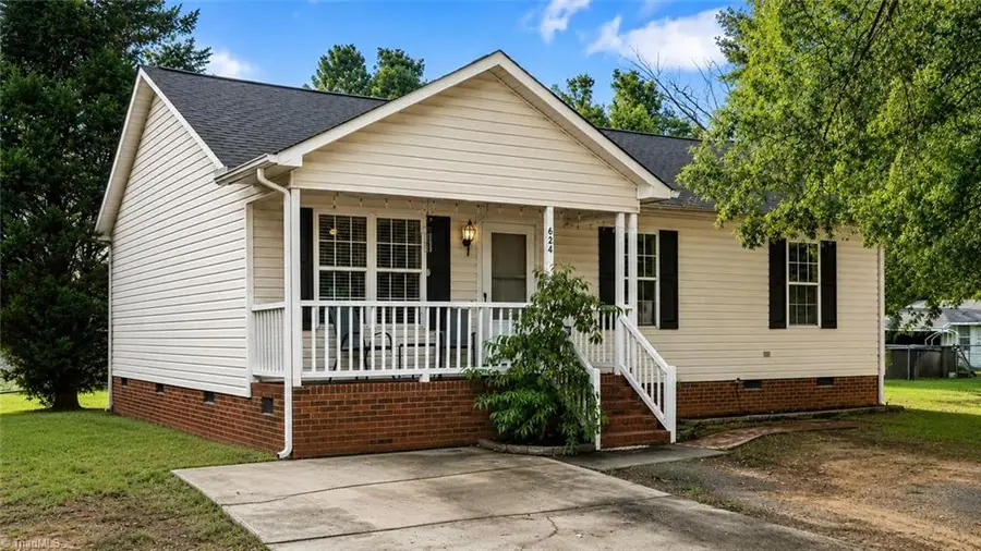 624 Paramount Street, High Point, NC 27260 - #2