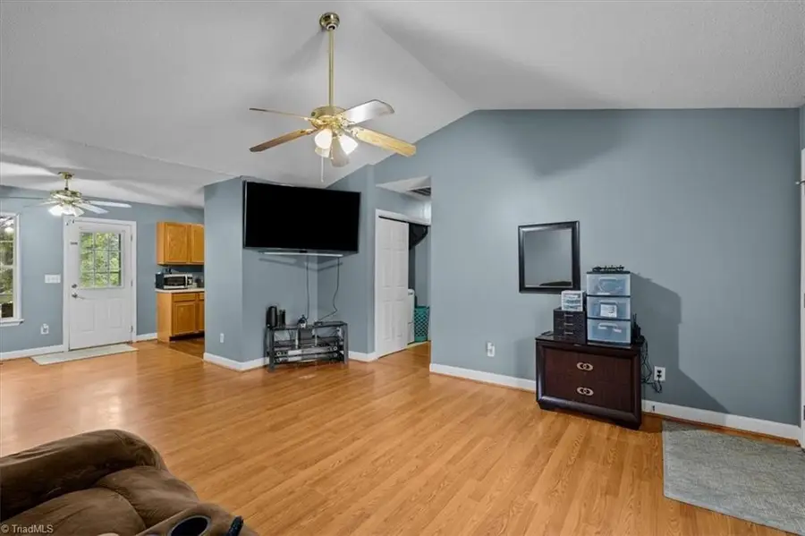 624 Paramount Street, High Point, NC 27260 - #3