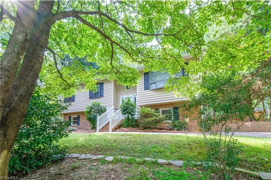 1121 Century Park Avenue, Kernersville, NC 27284 - #2